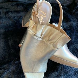 Nanette Lepore Peep toe block heel pump in Gold